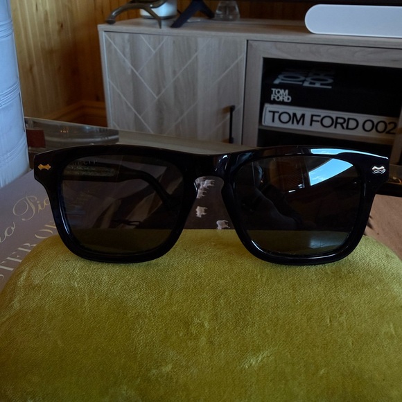 Tom Ford Glossy Black Sunglasses